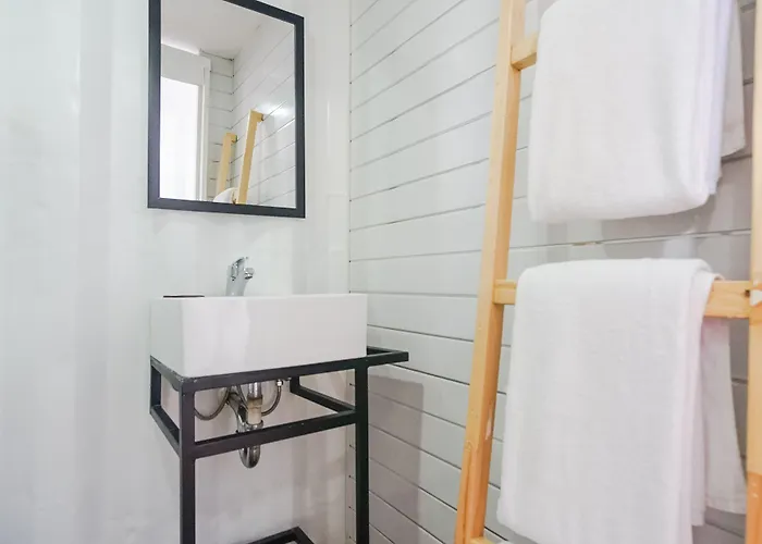 Container Smart Css Hotel 2*